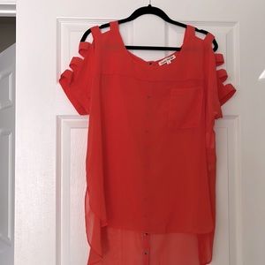 NWT SHORT SLEEVE BLOUSE - COLD SHOULDER & ARMS